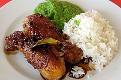 L'adobo de poulet